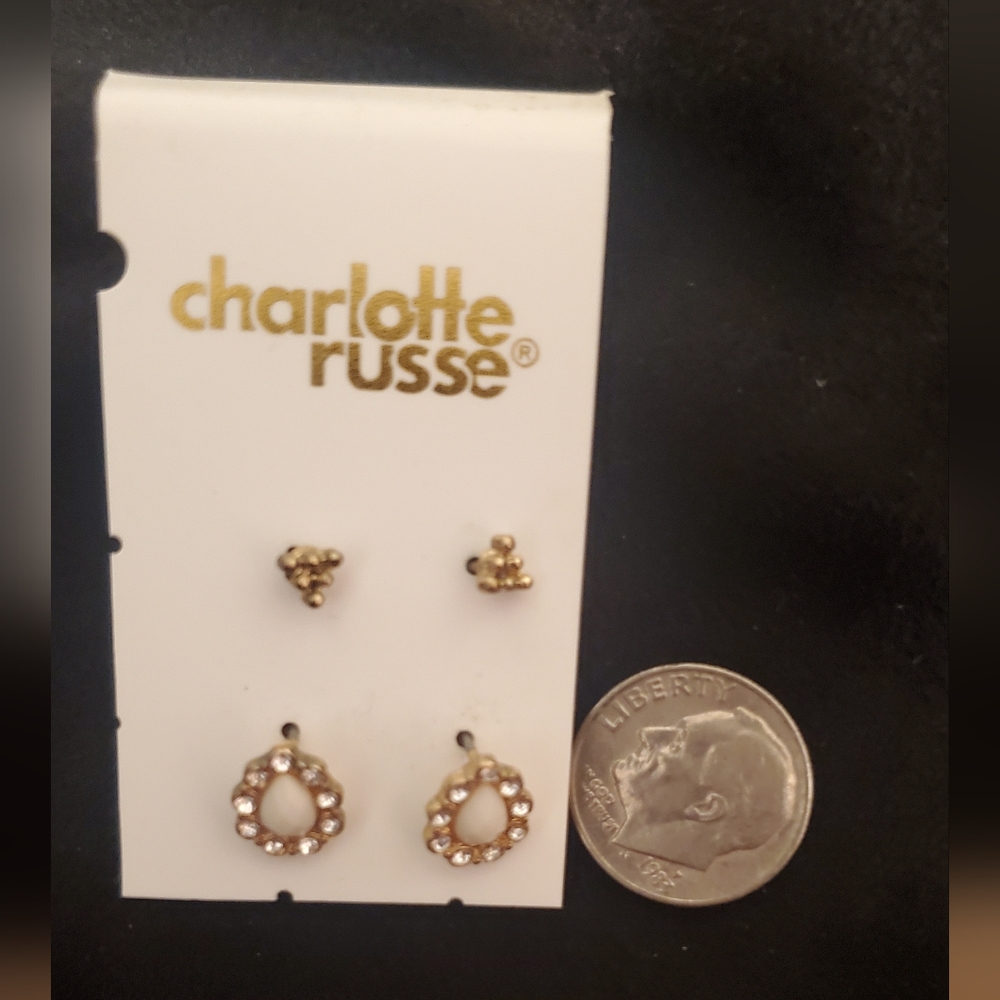 Charlote Russe 2 pair Earring Set 👂